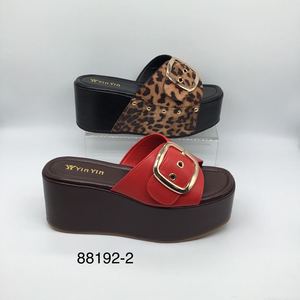Sandales compensées en liège pour femme – Idéales pour l'été et la plage - Product Image 2