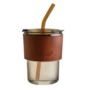 Bicchieri di vetro per bevande a sublimazione a forma di lattina ambra con coperchio e cannuccia di vetro