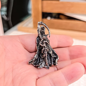 Collar de acero inoxidable para hombre con colgante de calavera y diseño de espada de Juego de Tronos SP1098 - Product Image 1