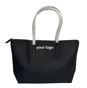 Sac à main pour femme Able, grande capacité, imperméable, PVC, couleur unie, fermeture éclair, sac à bandoulière portable, sac fourre-tout pour femme - Product Image 1