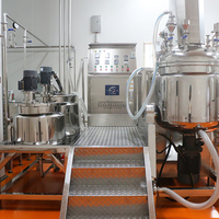 Baume à lèvres cosmétique réservoir de mélange d'huile essentielle fond de teint liquide équipement de production Lotion pour les mains crème émulsifiant mélangeur