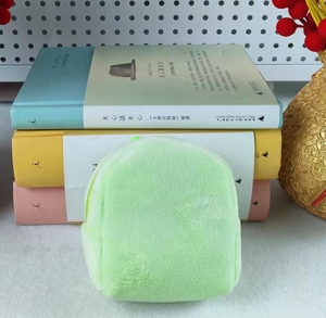 Ingrosso: Zainetti piccoli color caramella, Porta carte d'identità, Portachiavi con ciondolo in peluche colorati da donna, Portamonete, Portafogli da ragazza - Product Image 6