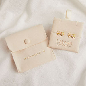 ซองใส่เครื่องประดับแบบกำหนดเอง สีเบจ ทำจากหนังกลับและเส้นใยละเอียดพิเศษ สำหรับจัดเก็บและโชว์ต่างหู - Product Image 5