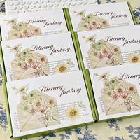 Boîte cadeau vintage à motif marguerite, boîte d'emballage papillon style littéraire pour cadeaux et rangement