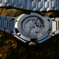 Montre à Mouvement Automatique MIYOTA 82S7, Glace Saphir Doublement Bombée, Fond Vissé avec Fond Squelette en Saphir, Diamètre 40mm