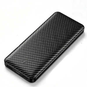Batterie externe portable haute capacité 20 000 mAh en fibre de carbone, étanche et ultra-légère pour l'extérieur - Product Image 2