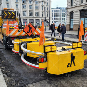 Dispositivo Amortiguador Anticolisión de Doble Capa Estilo Escorpión Personalizable NIHIX para Vehículos de Mantenimiento de Carreteras, Modelo de Carretera - Product Image 1