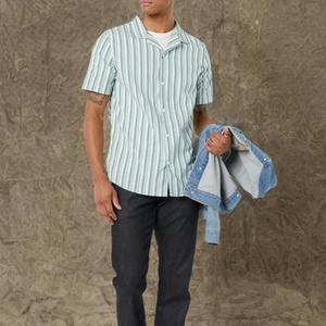 Men's Slim-Fit Short-Sleeve Button-<b>Down</b> Vacation Shirt 100% Cotton Breathable Custom Logo ODM Stand Collar Summer Print Knitted - Product Image 4