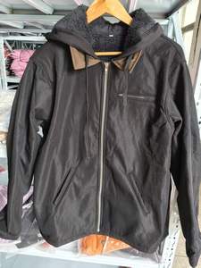 เสื้อแจ็คเก็ตบอมเบอร์ลำลองบุขนแกะบางสำหรับผู้ชาย ใส่ทำงานได้ มีกระเป๋าซิป บุซับในกันหนาว สีพื้น - Product Image 5