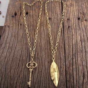 <span class=keywords><strong>Collana</strong></span> da Donna alla Moda Bohémien con Ciondolo a Forma di Corona, Foglia, <span class=keywords><strong>Coccinella</strong></span> e Chiave dell'Amore per San Valentino, Vendita all'Ingrosso - Product Image 3