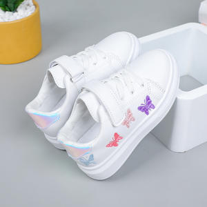 Sneakers da <span class=keywords><strong>bambina</strong></span> 2026 Autunno Nuova Moda Rosa Scarpe Casual con Suola Morbida Bianche Traspiranti Leggere Chiusura con Strappo Tomaia in PU - Product Image 2