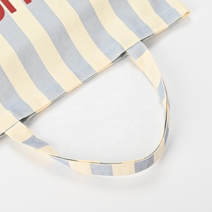 Bolsa de Lona Literaria Retro Personalizada para Mujer de Gran Capacidad Ecológica de Algodón Reciclable para Compras y Viajes - Product Image 2
