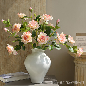 ช่อดอกกุหลาบประดิษฐ์ ยี่ห้อ Yihua Floral Art ดอกไม้ผ้าไหม ตกแต่งงานแต่งงาน ตกแต่งบ้าน สไตล์โมเดิร์นเรียบง่าย สีชมพู สีขาว จัดวางบนโต๊ะภายในบ้าน - Product Image 2