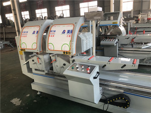 Máquina de Corte CNC de Doble Cabezal para Perfiles de Aluminio, de Alta Precisión, para Marcos de Ventanas a 45 Grados, Fabricada en China - Product Image 6