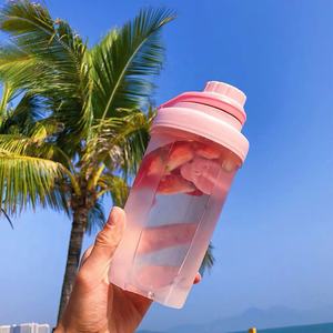 מותאם אישית לוגו 20OZ Bpa משלוח פלסטיק חלבון לנער מיקסר שייקר בקבוק עם כדור - Product Image 4