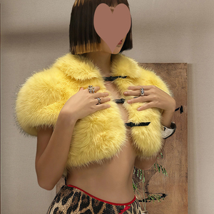 Gilet <span class=keywords><strong>in</strong></span> Ecopelliccia alla Moda per Donna <span class=keywords><strong>con</strong></span> Design Senza Maniche e Fodera Interna Liscia - Product Image 5