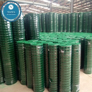 Rollo de <span class=keywords><strong>malla</strong></span> de alambre soldado, cercado de jardín de plástico simple, fácil de instalar, valla de alambre de acero recubierto de PVC verde - Product Image 1