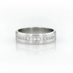 定制新设计的925银色圆形D色莫桑石装饰珠宝戒指