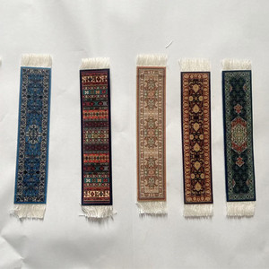 Tapis Oriental <span class=keywords><strong>pour</strong></span> la Maison, le Bureau et les Textiles d'Intérieur, Marque-pages en Tissu Tissé aux Motifs Variés - Magnifiques, Élégants - Product Image 1