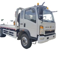 Camion de dépannage Sinotruk Howo 4x2 à plateau plat, 5 tonnes, véhicule léger de récupération routière pour le remorquage et le sauvetage sur les scènes d'accident de petite voiture