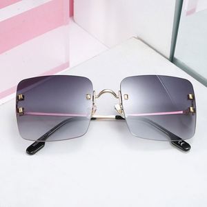 Lunettes de soleil carrées en métal de luxe rétro 2020, UV400, sans monture, dégradées pour femmes - Product Image 6