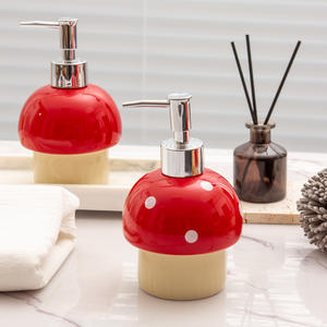 Dispensador de Jabón de Cerámica con Forma de Hongo, Hecho a Medida, Rojo con Calcomanías, Botella Recargable de Sobremesa para Gel de Ducha y Loción de Baño - Product Image 3