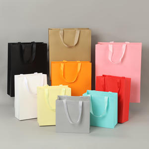 Şirket logosu ile özel lüks promosyon süpermarket sergi mat M şekli alt pembe kağıt torba - Product Image 2