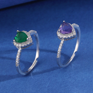 Anelli a Cuore da Donna di Tendenza in Super Offerta Placcati <span class=keywords><strong>Argento</strong></span> <span class=keywords><strong>e</strong></span> <span class=keywords><strong>Oro</strong></span> con Pavé Completo di Zirconi Cubici Multicolore di Alta Qualità in Ottone - Product Image 5