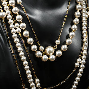 Ensemble de colliers luxueux haut de gamme et élégants, avec un long collier multicouche en perles de Shijia à forte luminosité et fermoir en cuivre - Product Image 2