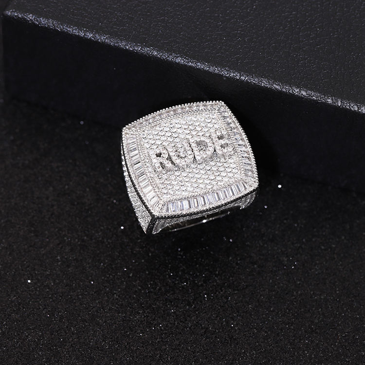 เงิน-หยาบ-มอยซาไนต์