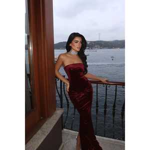 Robe de soirée bustier Lissa bordeaux, coupe trapèze, à paillettes, imprimé léopard, à volants, fente haute, drapée, ornée de perles, longueur ras du sol, pour soirée - Product Image 4