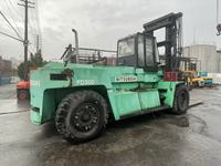 Chariot élévateur d'occasion Mitsubishi de haute qualité, 25 tonnes, moteur diesel personnalisé en usine, pneus pleins, transmission intégrale, mât à trois étages, modèle 2019 sans frais de transport