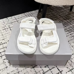 High-quality Luxury Designer Flat <b>Sandals</b> Anti-slip and Breathable Sandales Femme Custom Women's Summer <b>Sandals</b> - Product Image 3