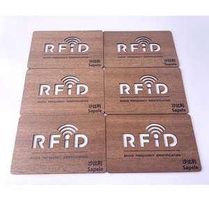 <span class=keywords><strong>Carte</strong></span> de crédit anti-écrémage en bois écologique Blocker RFID <span class=keywords><strong>Carte</strong></span> NFC <span class=keywords><strong>Skimmer</strong></span> <span class=keywords><strong>Carte</strong></span> de blocage RFID - Product Image 1