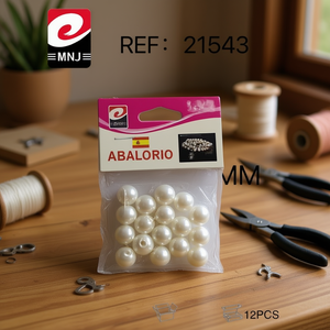 Perlas Blancas de 8mm con Accesorios Surtidos para Proyectos de Arte y Manualidades - Product Image 3