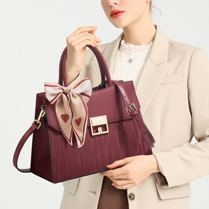 Regalo Bolso de boda para mamá 2025 Nuevo estilo Abuela Bolso rojo de mediana edad para mujer, Grand Cross Body Bag - Product Image 5