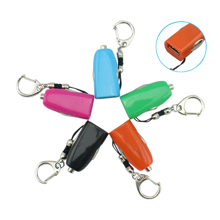 Produttore portatile personalizzabile colori Mini Usb caricabatterie per auto con portachiavi