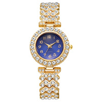 Femmes rouges montres de luxe petit visage élégant montre à Quartz pour dames look glacé bijoux de fête Mini bébé si mignon bras horloge