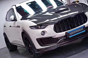 ZNDR Nuevo Kit de Carrocería Ancha de Fibra de Carbono Estilo M para SUV Levante 2019 con Labio Delantero Atornillable, Difusor Trasero y Faldones Laterales - Product Image 4