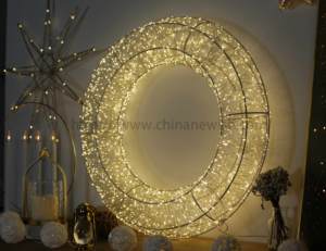 Grande Lumière LED Moderne 2650 Pièces en Métal, Guirlande Lumineuse Blanche, Décoration <span class=keywords><strong>de</strong></span> Village Illuminé, Rideau LED en Fil <span class=keywords><strong>de</strong></span> Cuivre pour Décor <span class=keywords><strong>de</strong></span> Porte <span class=keywords><strong>de</strong></span> Noël - Product Image 3
