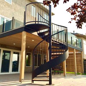 <span class=keywords><strong>Escalier</strong></span> en colimaçon extérieur de luxe en acier galvanisé à chaud bande de roulement antidérapante conception de charge forte pour le paysage de villa moderne - Product Image 6