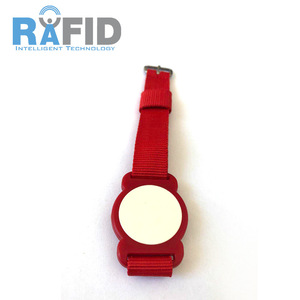 สายรัดข้อมือ RFID อิเล็กทรอนิกส์ ไนลอน ABS สีต่างๆ พร้อมหน้าปัดแสดงรหัส ไม่ต้องสัมผัส แข็งแรง ทนทานต่อการตกกระแทก กันน้ำ รุ่น AM-2 จุได้ 512 ชิ้น - Product Image 4