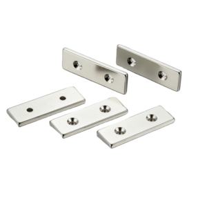 Imanes de neodimio con orificio para tornillo Bloque cuadrado Base magnética redonda Csk Imán plano con orificios avellanados - Product Image 1