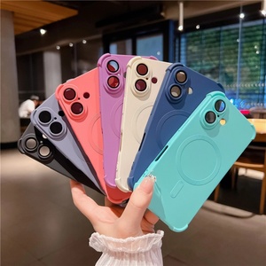 เคสโทรศัพท์แบบแม่เหล็กไร้สาย ดีไซน์หรูหรา สำหรับ iPhone 15 Pro Max 14 13 12 11  วัสดุซิลิโคนนุ่ม ป้องกันการตกกระแทกทั้งสี่มุม - Product Image 1