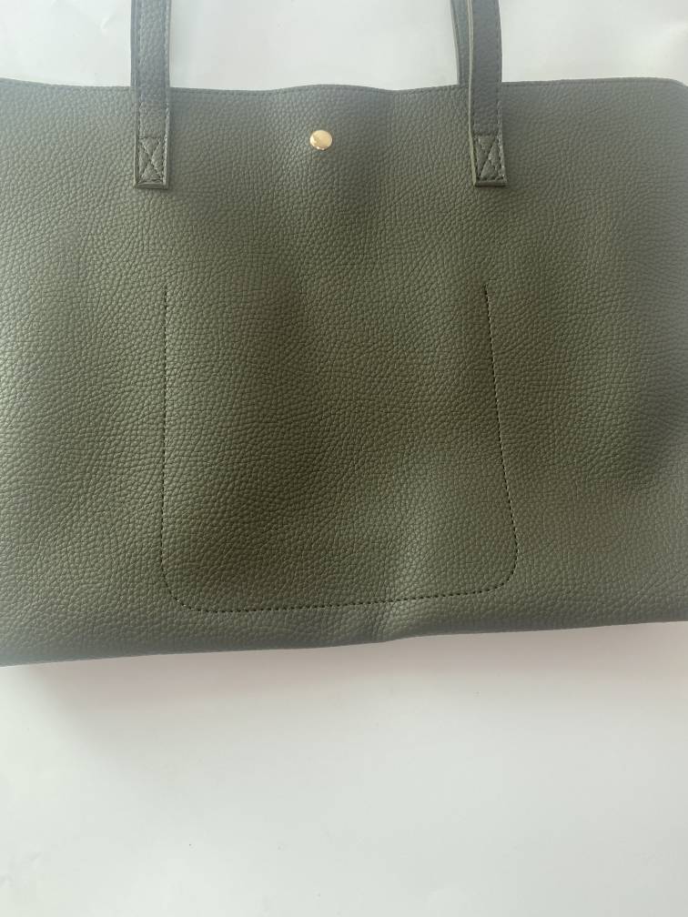 dark green
