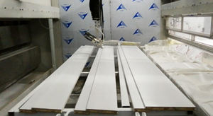 Деревянная дверь с тёртой краской шкафчик машина автоматическая с возвратно-поступательным движением картина автомат с ЧПУ 5 оси распыление машина для окраски линий для двери - Product Image 6