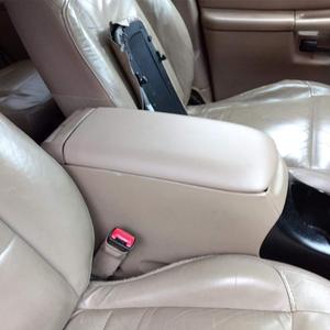 Tapa del reposabrazos central Ford Explorer 924-905, caja de almacenamiento beige, moldeado por inyección de ABS - Product Image 1