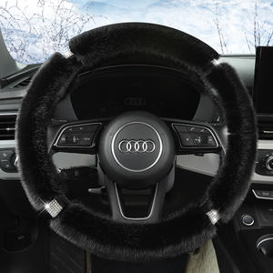 Automne hiver nouvelle version confortable moelleux en cuir en peluche <span class=keywords><strong>couverture</strong></span> de volant pour BMW MG Audi <span class=keywords><strong>Auchan</strong></span> modèles perceuse - Product Image 2
