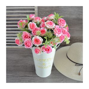 Prix d'Usine Fleurs Artificielles en Gros <span class=keywords><strong>Bouquet</strong></span> <span class=keywords><strong>de</strong></span> Roses Artificielles en Soie <span class=keywords><strong>Bouquet</strong></span> Décoratif pour Mariage - Product Image 6