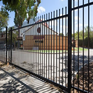 שער הזזה כבד עם קצה חנית |   שער ביטחון מפלדה מצופה אבקה לחניה מסחרית ופרטית - Product Image 2